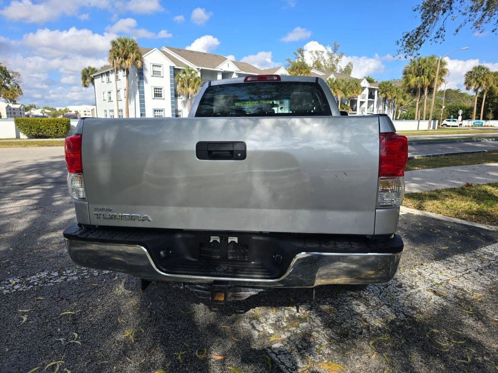 2011 Toyota Tundra Double Cab Pickup 4D 6 1/2 ft photo 6