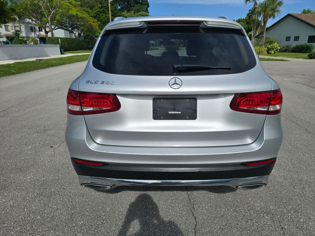 2019 Mercedes-Benz GLC GLC 300 Sport Utility 4D photo 6