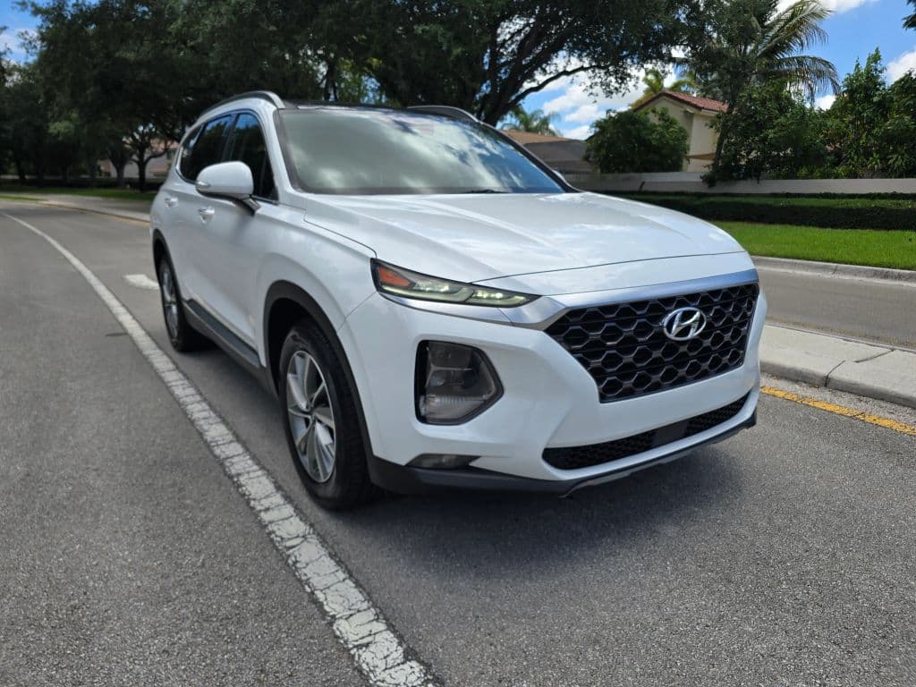 2019 Hyundai Santa Fe 2.4 Limited Sport Utility 4D photo 3