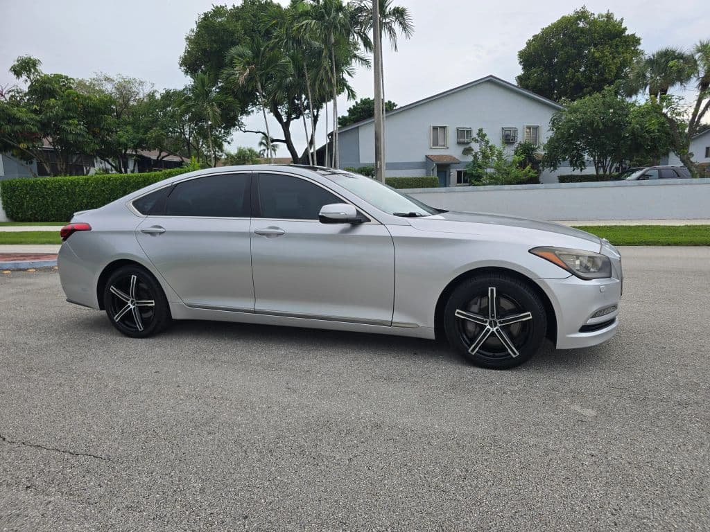 2017 Genesis G80 3.8 Sedan 4D photo 4