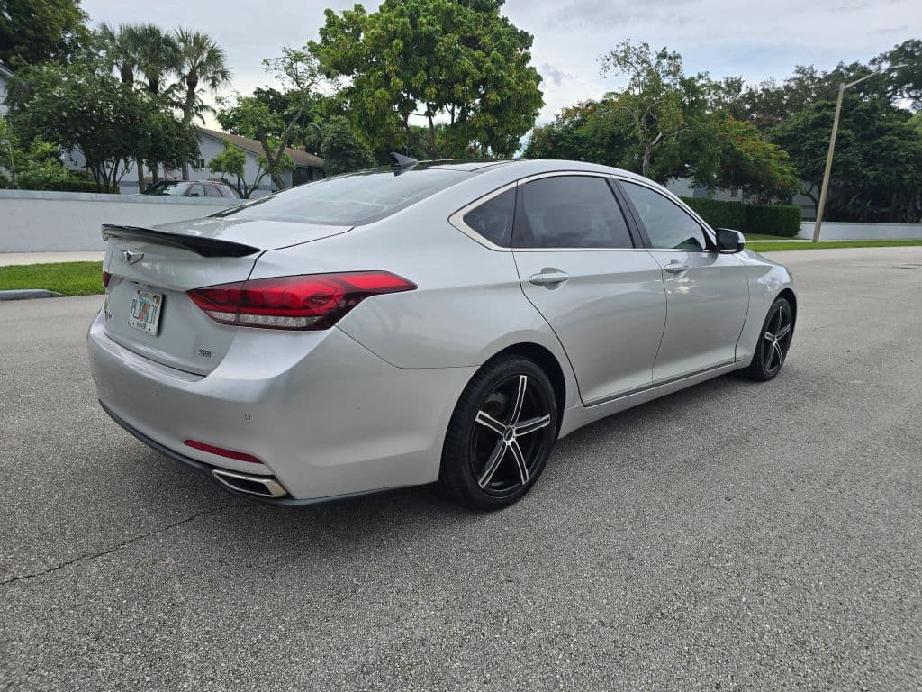 2017 Genesis G80 3.8 Sedan 4D photo 5