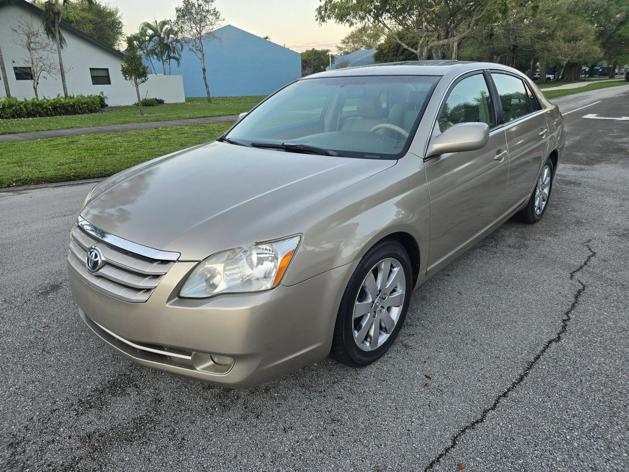 2006 Toyota Avalon XLS for sale at Fort Lauderdale Auto Sales