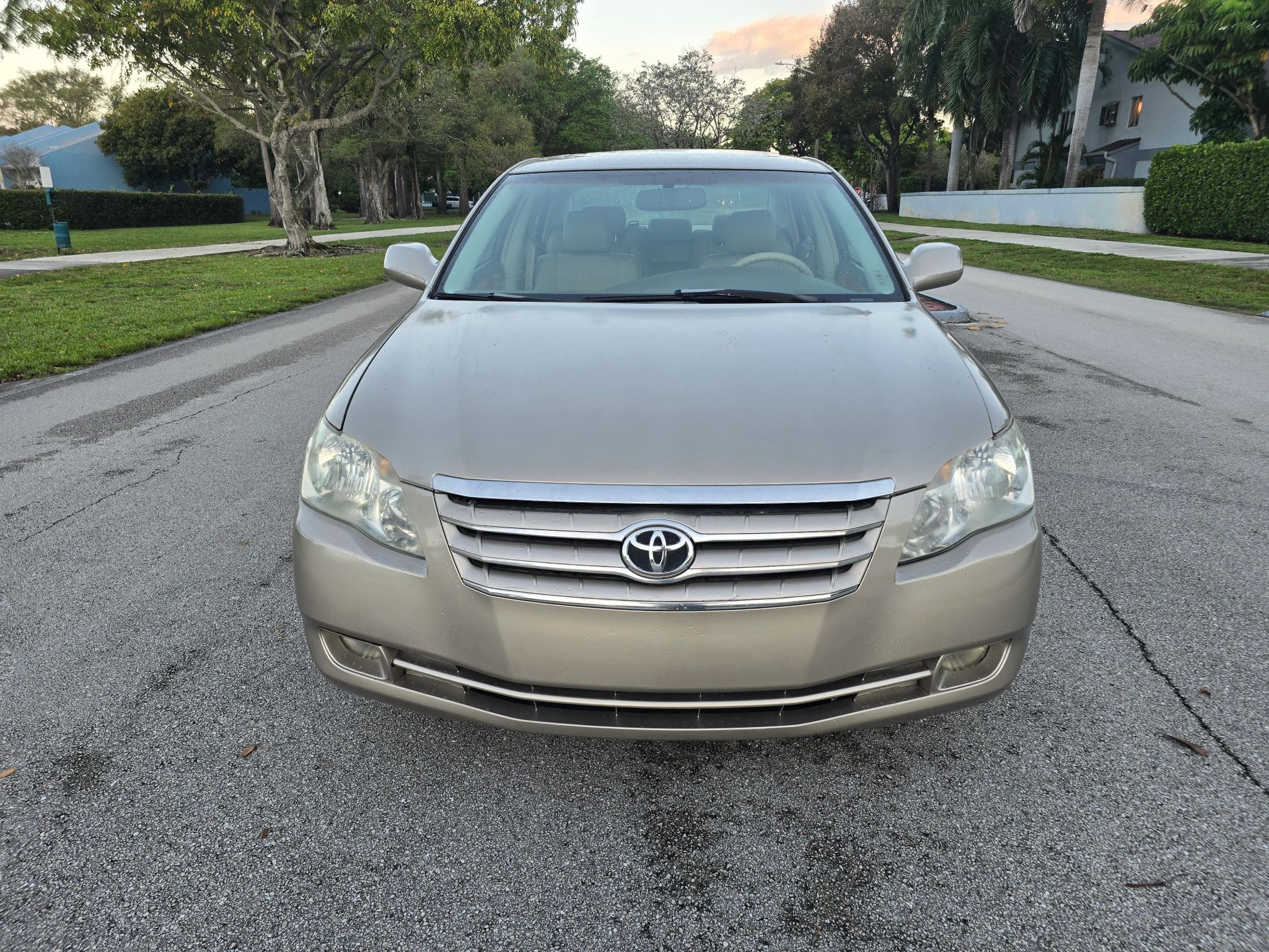 2006 Toyota Avalon XLS photo 2