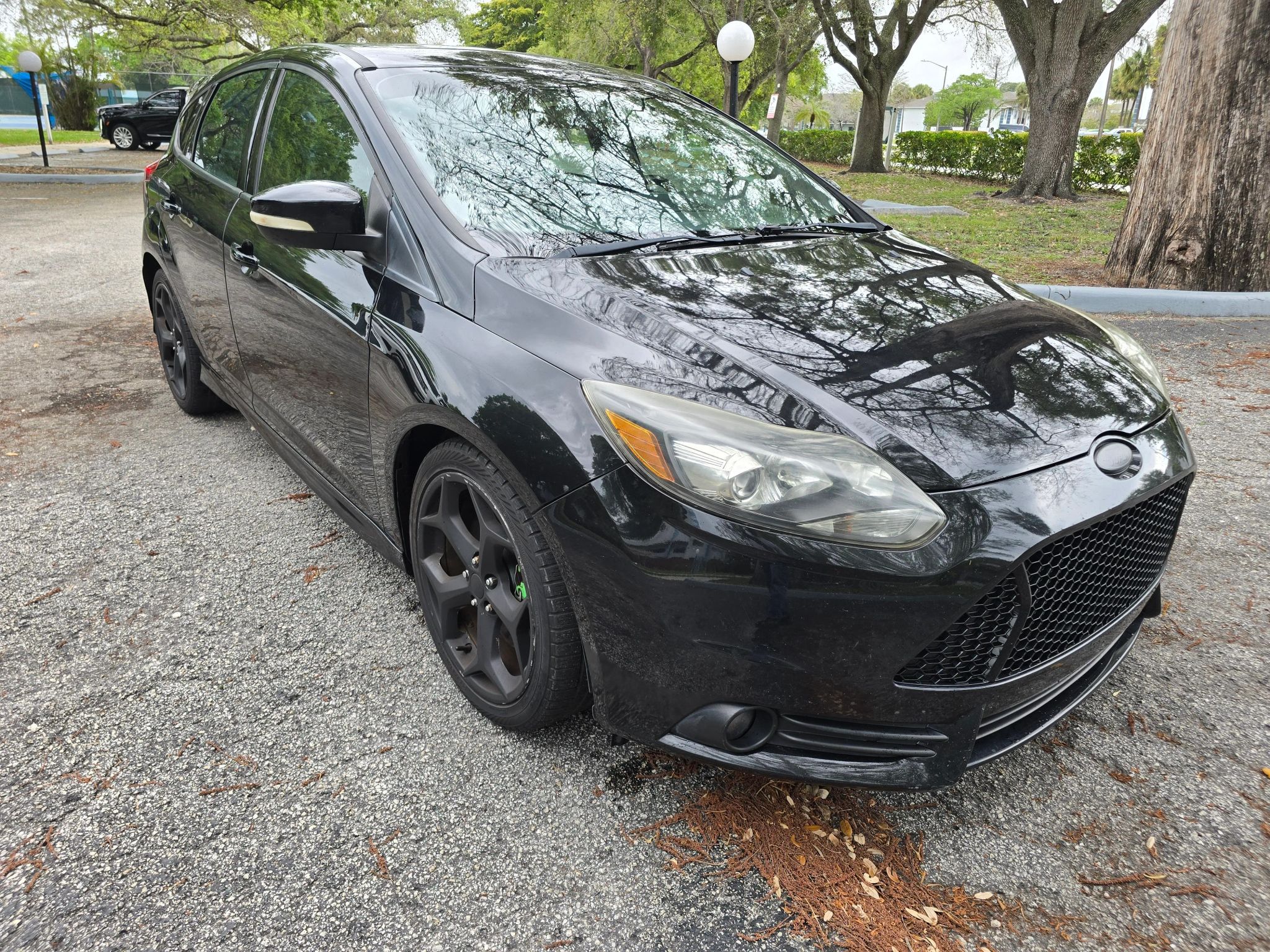 2013 Ford Focus ST photo 2
