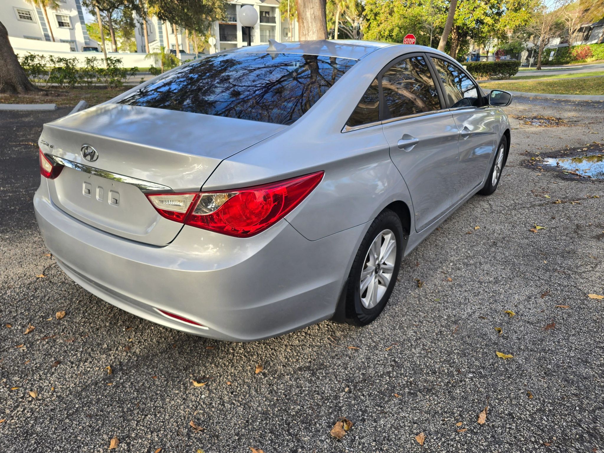 2013 Hyundai Sonata GLS photo 4