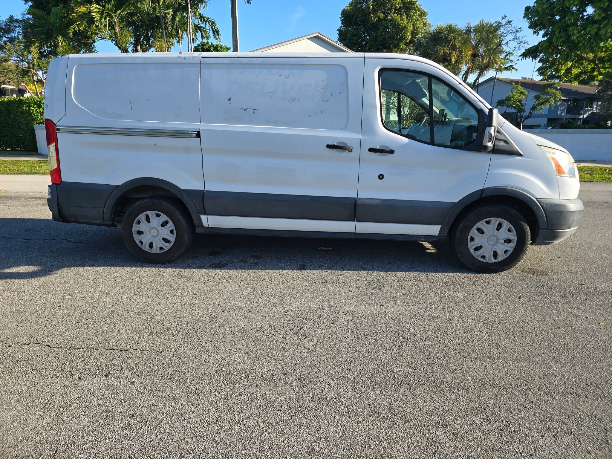 2015 Ford Transit 150 photo 4