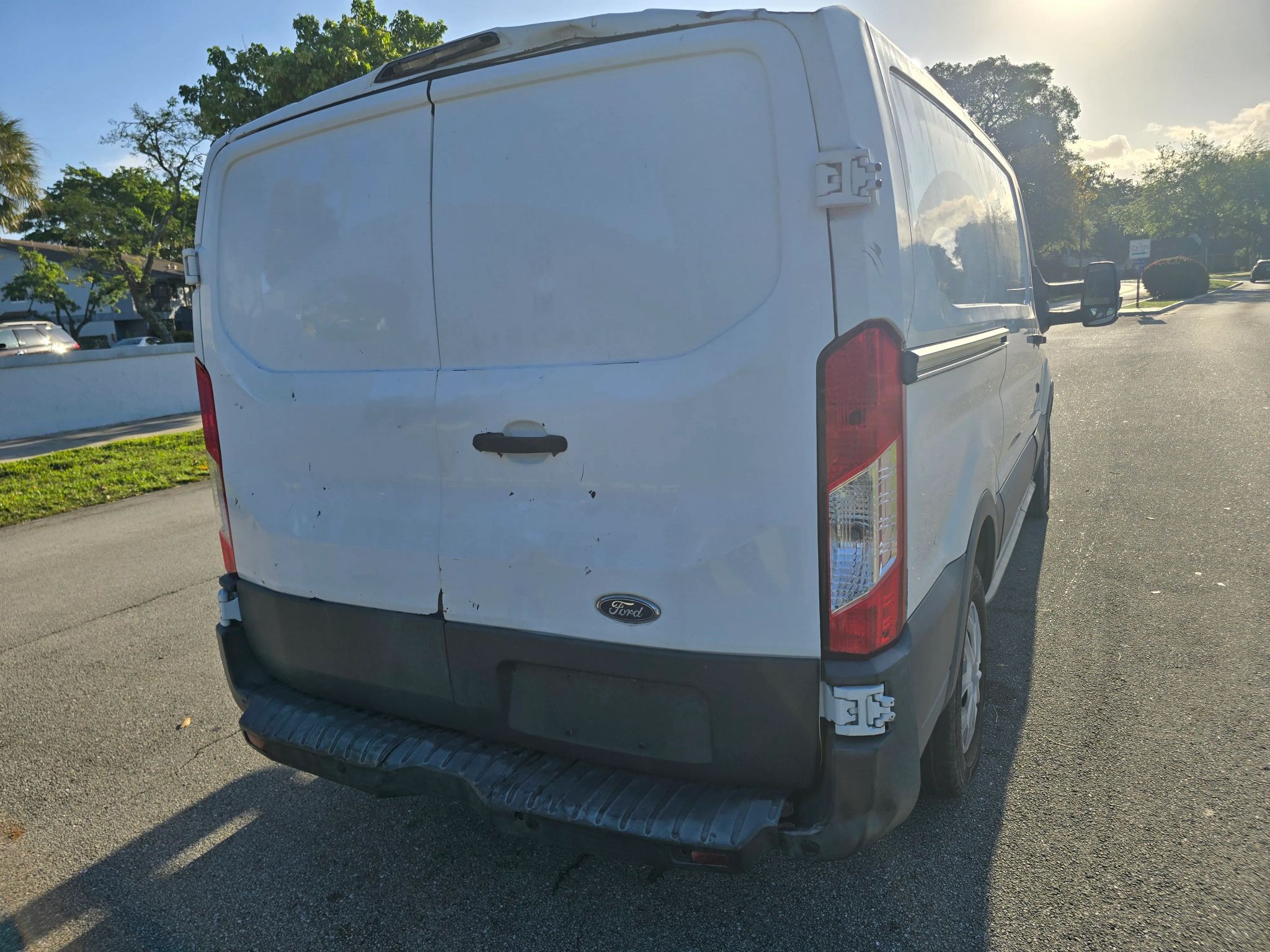2015 Ford Transit 150 photo 5
