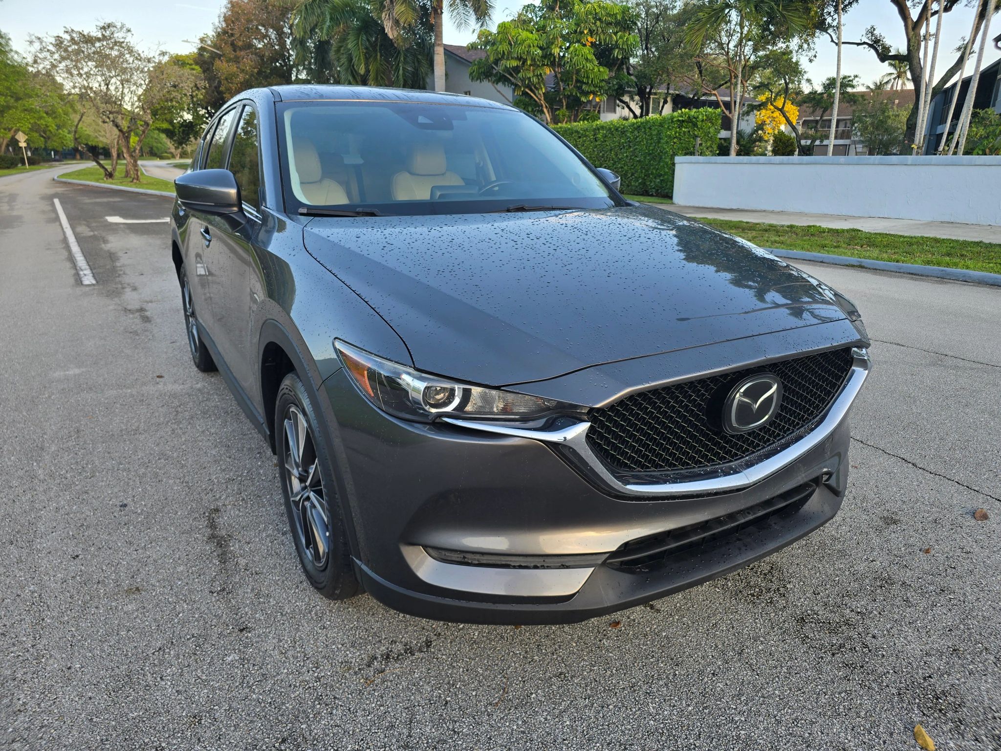 2018 Mazda CX-5 Touring photo 2