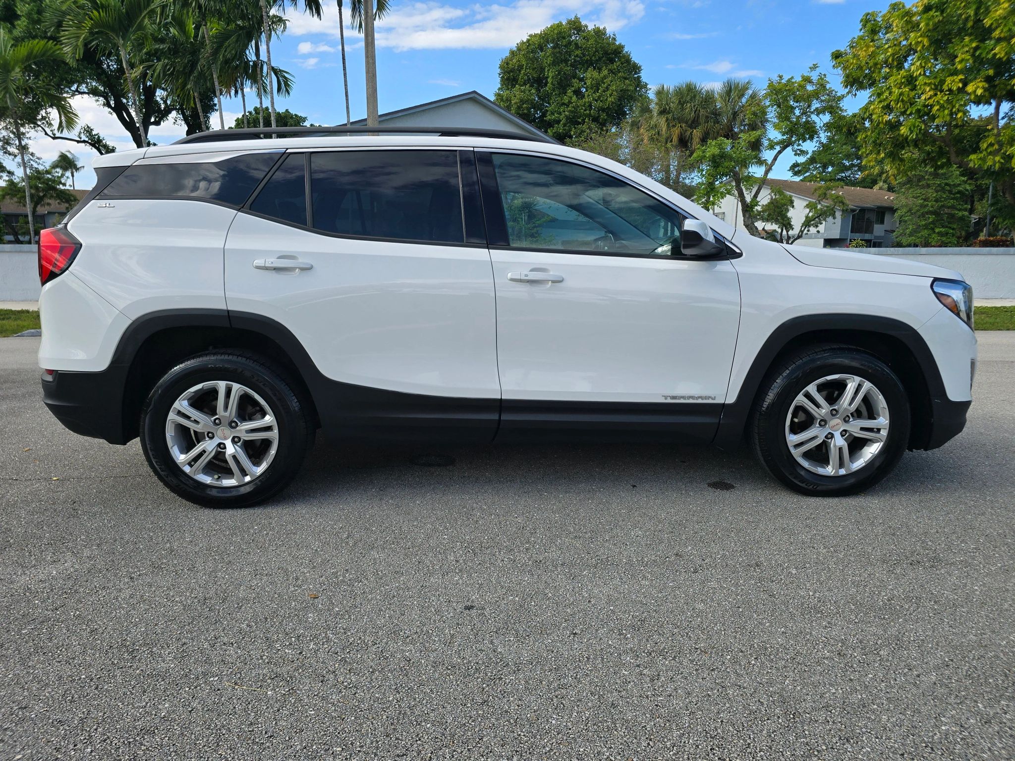 2020 GMC Terrain SLT photo 4